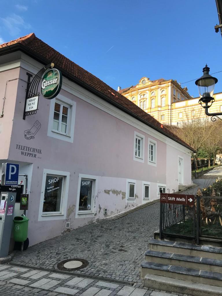 Appartamento Schoen Wohnen Beim Stift Melk Esterno foto